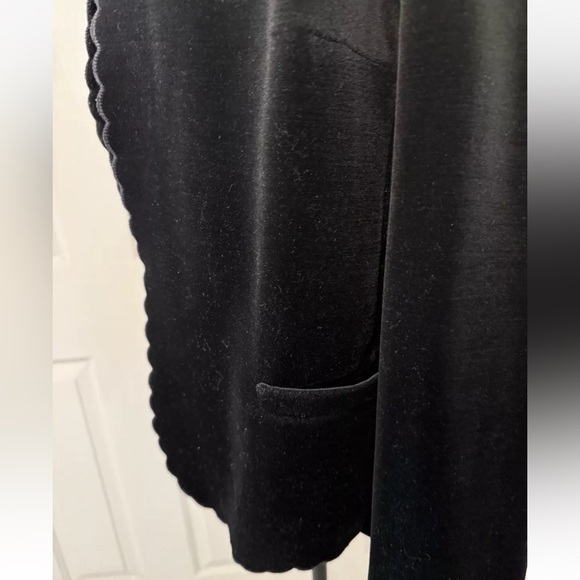 Black Velvet Jacket Blazer L Vintage Union Made Scalloped Party Office Church - Picture 5 of 8